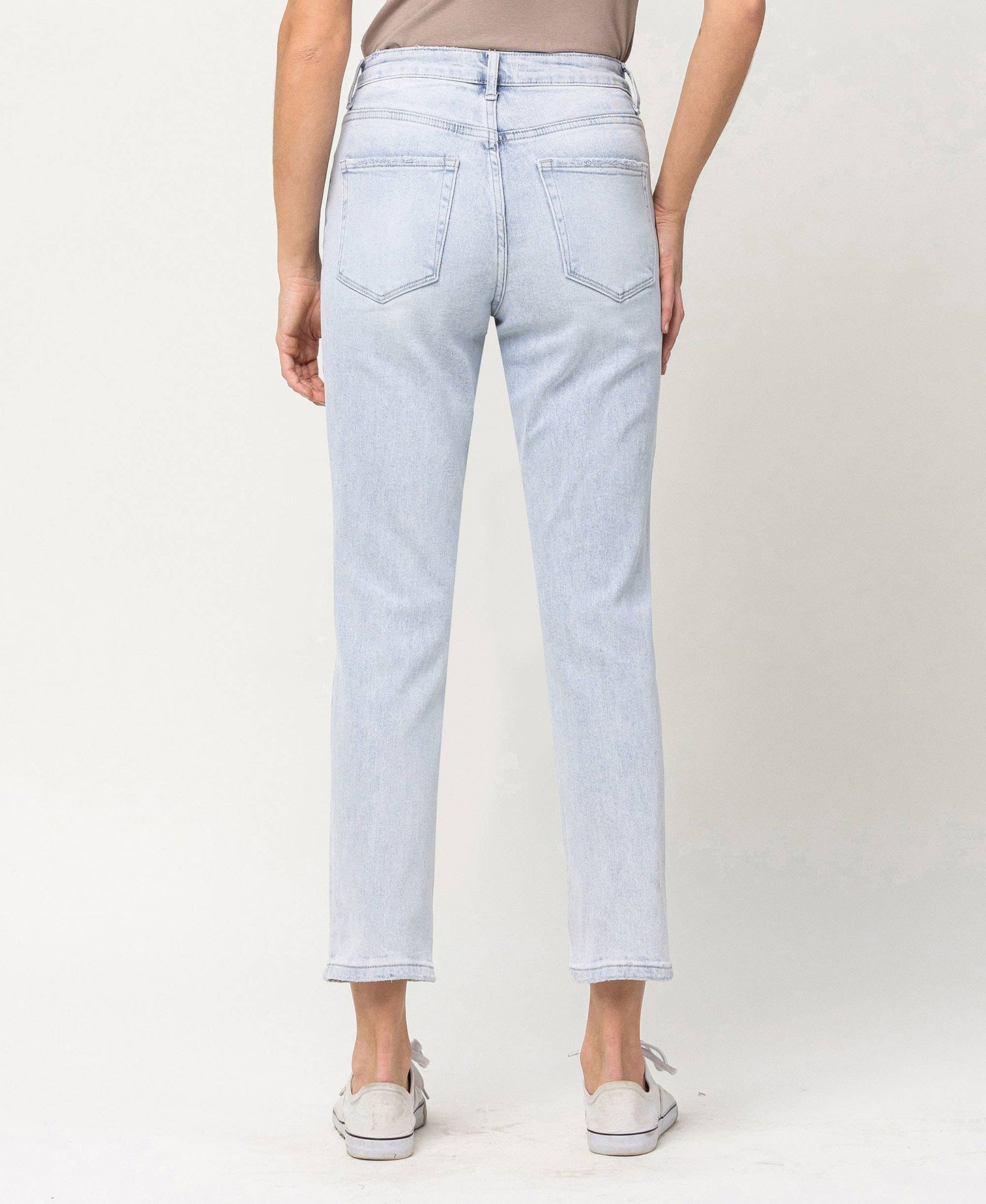 SUPER HIGH RISE STRETCH MOM JEANS V2272