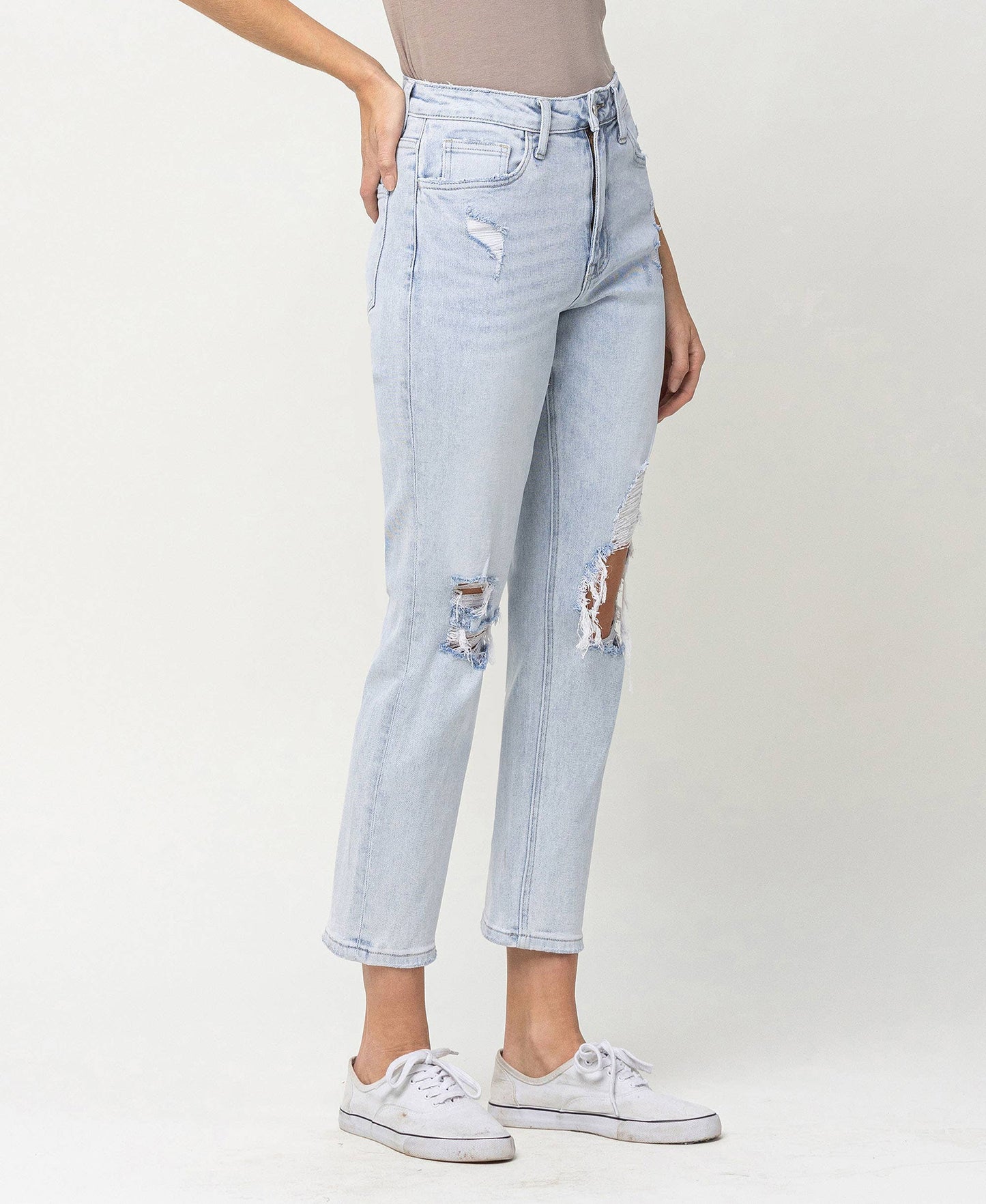 SUPER HIGH RISE STRETCH MOM JEANS V2272