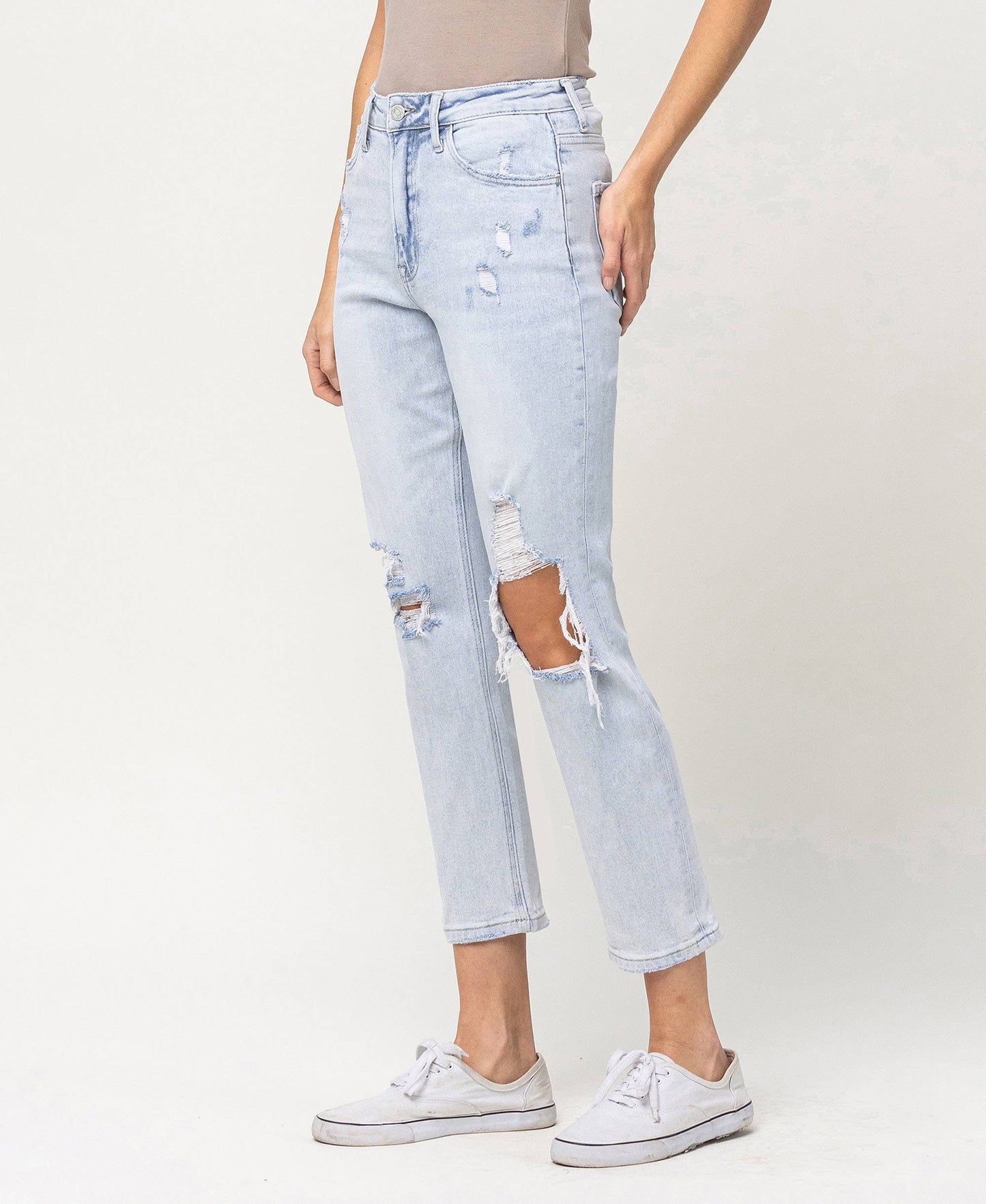 SUPER HIGH RISE STRETCH MOM JEANS V2272